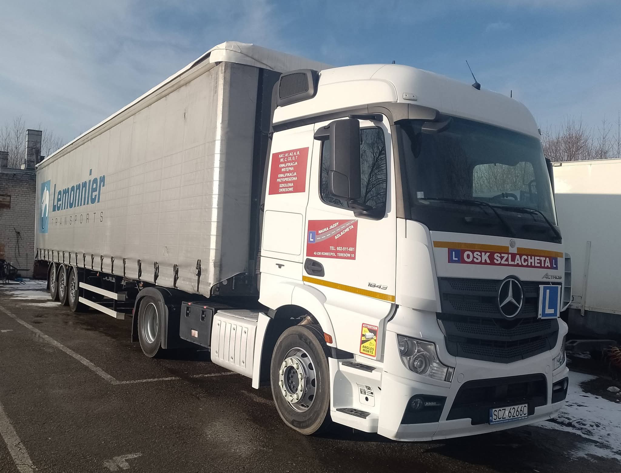 Mercedes Actros z naczepą – kategoria C+E